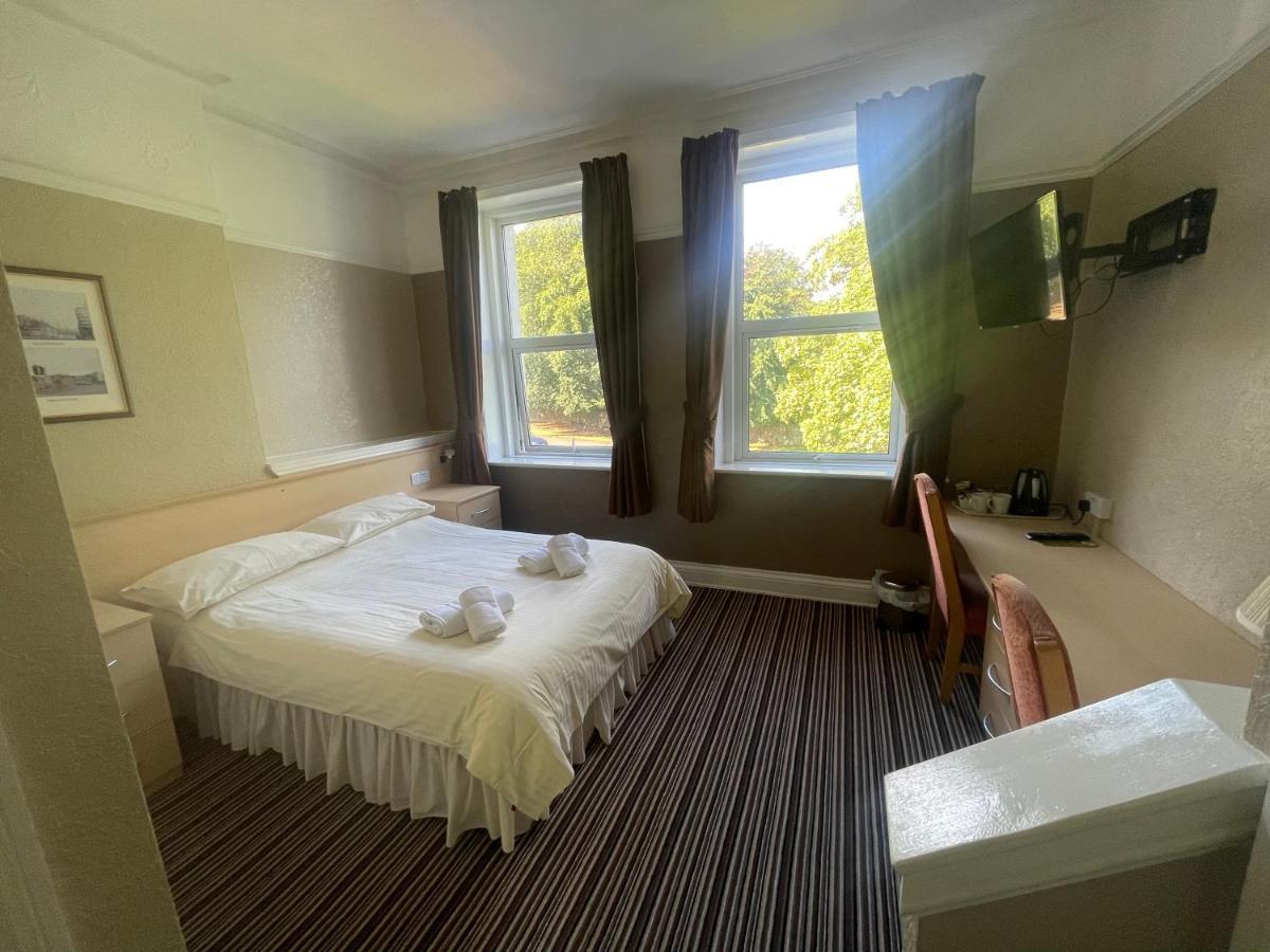 Mansfield Lodge Hotel Ltd Buitenkant foto